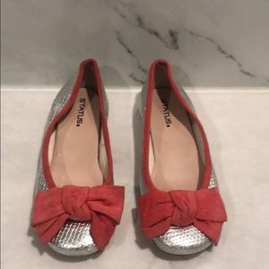 Italian Silver and orange cute shoes